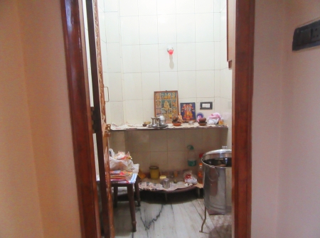 690159595-9) Li id 361 - Puja Room.JPG